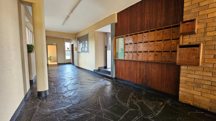 1 Bedroom Property for Sale in Lambton Gauteng