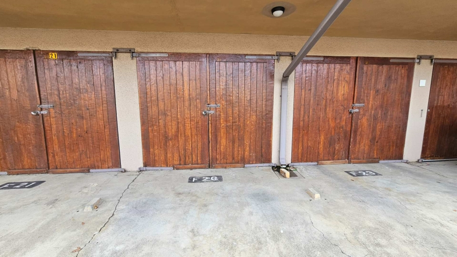 1 Bedroom Property for Sale in Lambton Gauteng