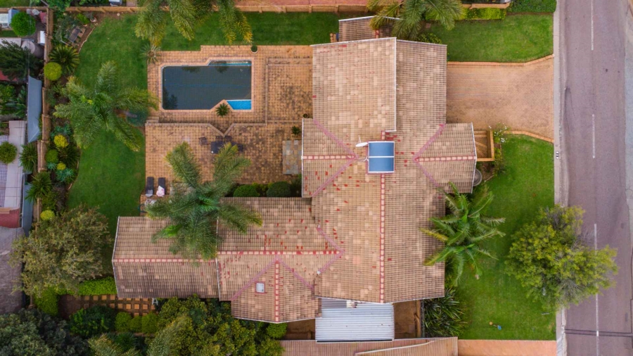 5 Bedroom Property for Sale in Moreleta Park Gauteng