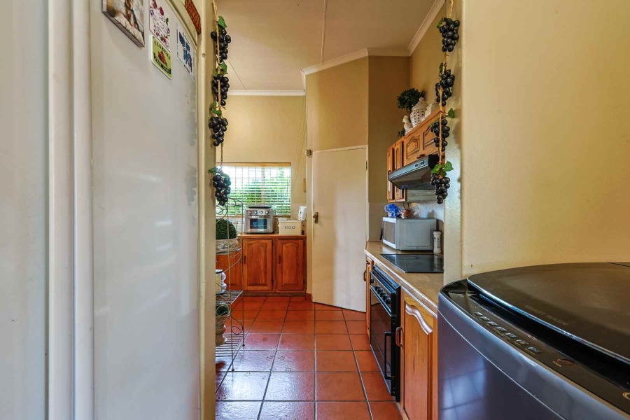 5 Bedroom Property for Sale in Moreleta Park Gauteng