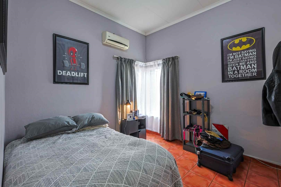 5 Bedroom Property for Sale in Moreleta Park Gauteng