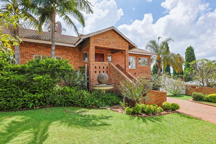 5 Bedroom Property for Sale in Moreleta Park Gauteng
