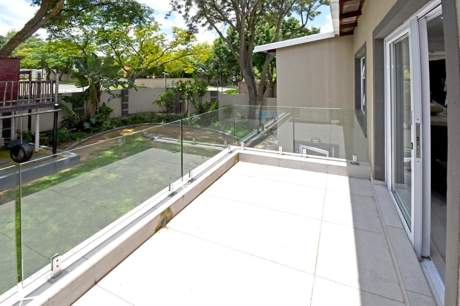 To Let 1 Bedroom Property for Rent in Parkmore Gauteng