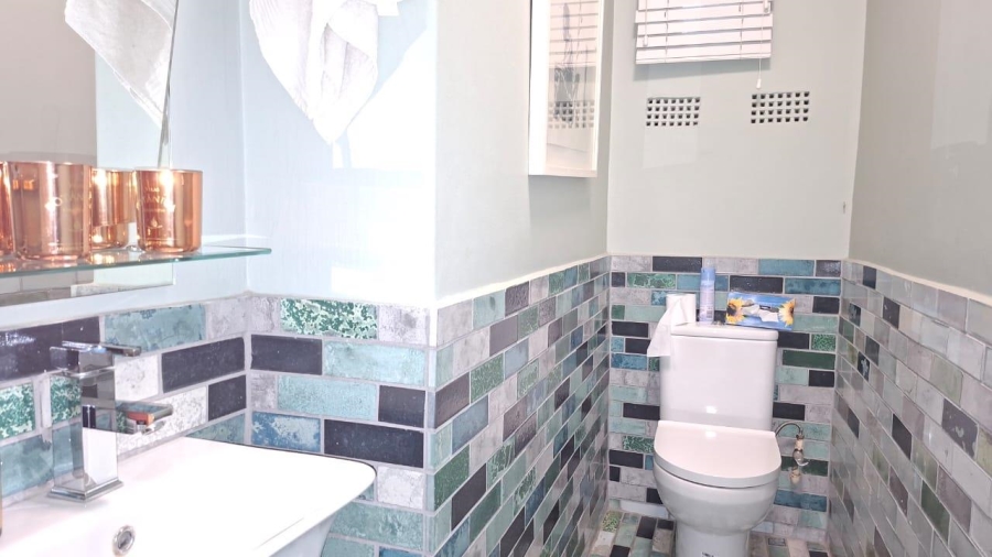 4 Bedroom Property for Sale in Glenhazel Gauteng