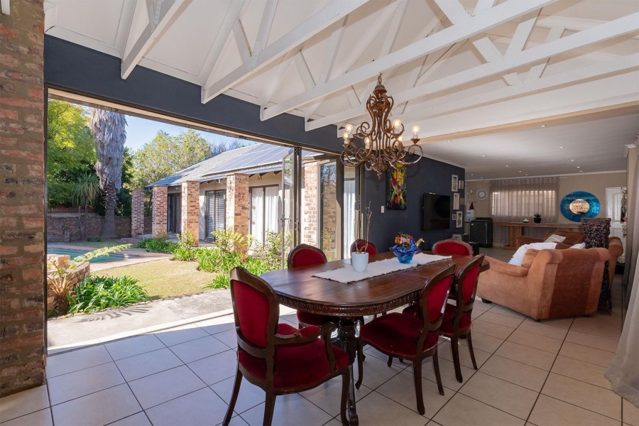 4 Bedroom Property for Sale in Glen Marais Gauteng