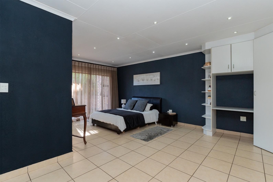 4 Bedroom Property for Sale in Glen Marais Gauteng