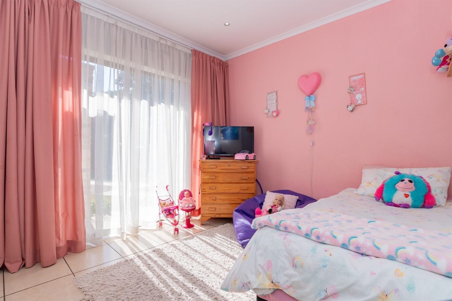 4 Bedroom Property for Sale in Glen Marais Gauteng