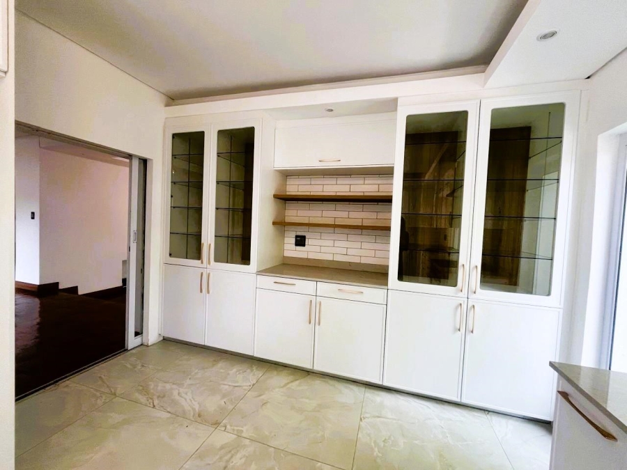 4 Bedroom Property for Sale in Linden Gauteng