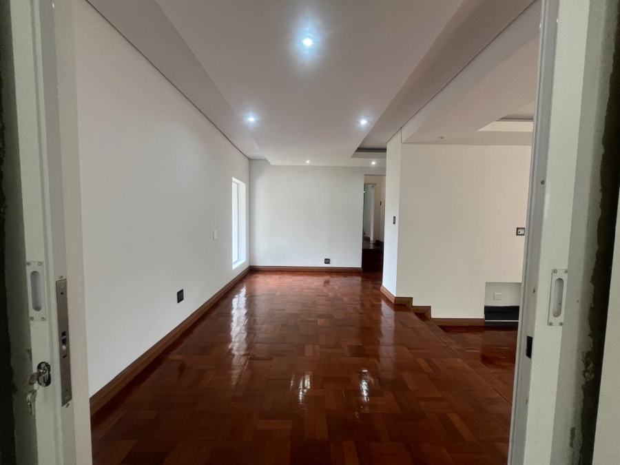 4 Bedroom Property for Sale in Linden Gauteng