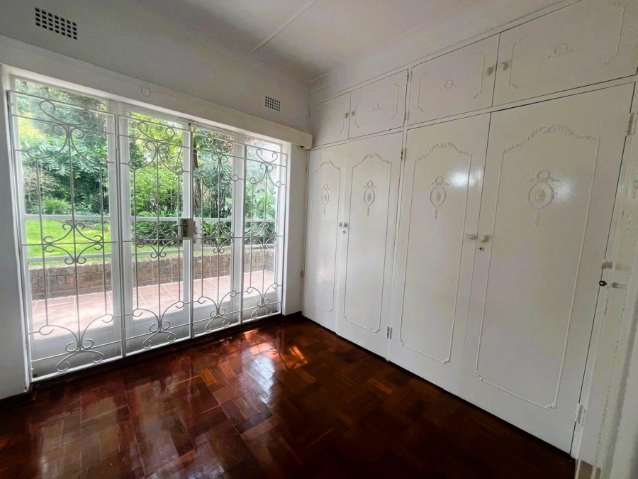 4 Bedroom Property for Sale in Linden Gauteng