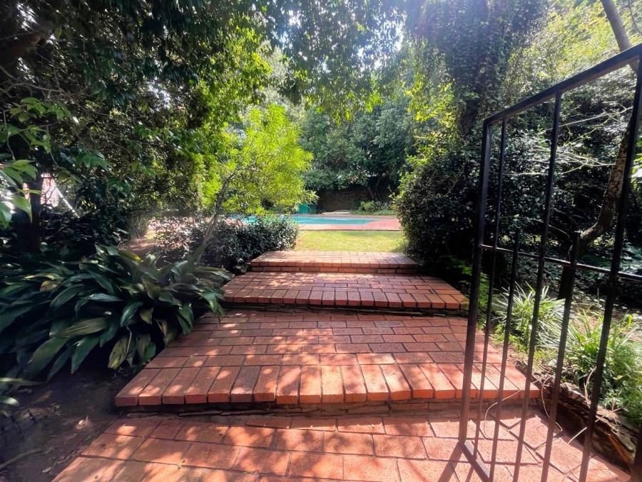 4 Bedroom Property for Sale in Linden Gauteng