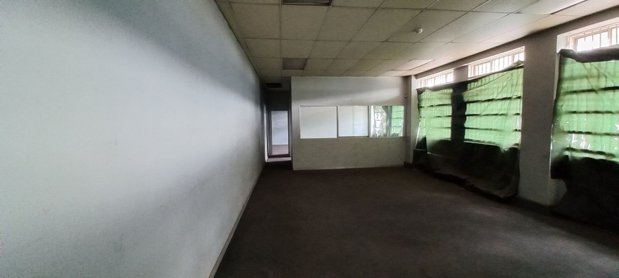 To Let commercial Property for Rent in Benrose Gauteng