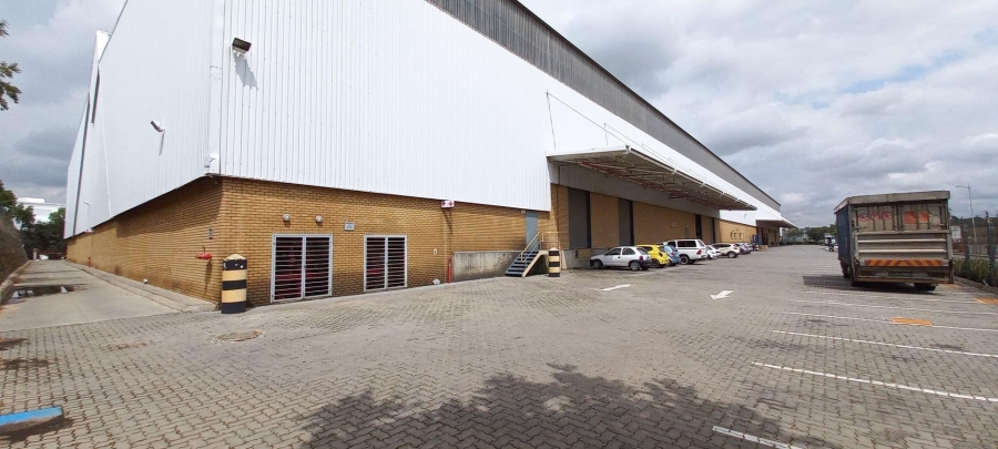 To Let commercial Property for Rent in Gosforth Park Gauteng