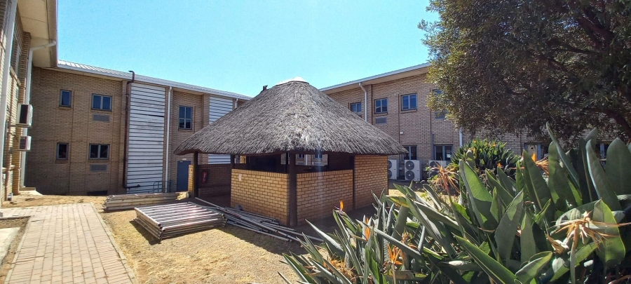 To Let commercial Property for Rent in Meadowdale Gauteng