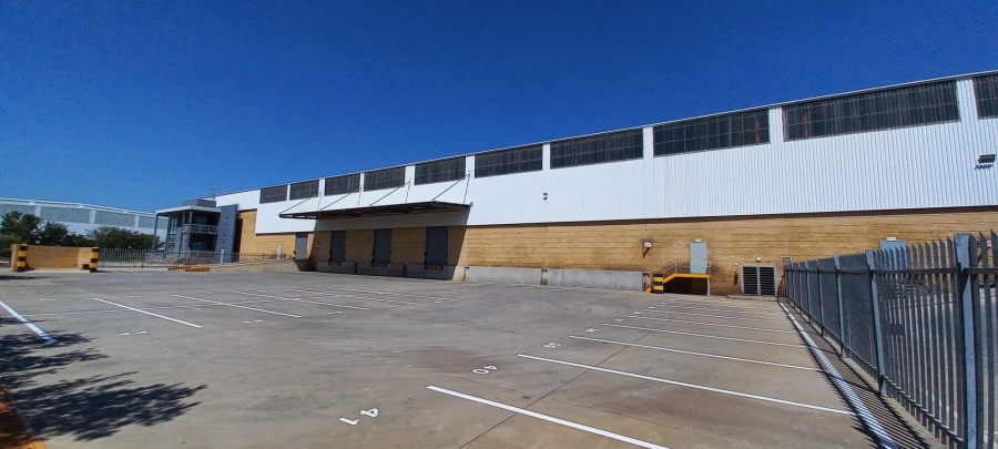 To Let commercial Property for Rent in Gosforth Park Gauteng