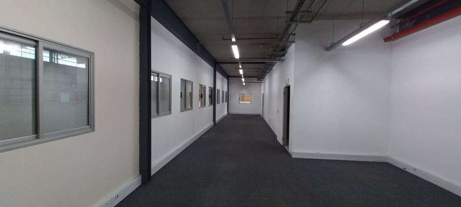 To Let commercial Property for Rent in Gosforth Park Gauteng