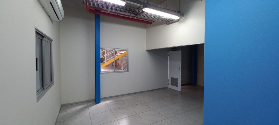 To Let commercial Property for Rent in Gosforth Park Gauteng