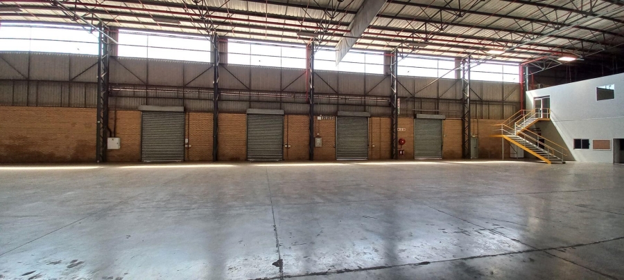 To Let commercial Property for Rent in Gosforth Park Gauteng