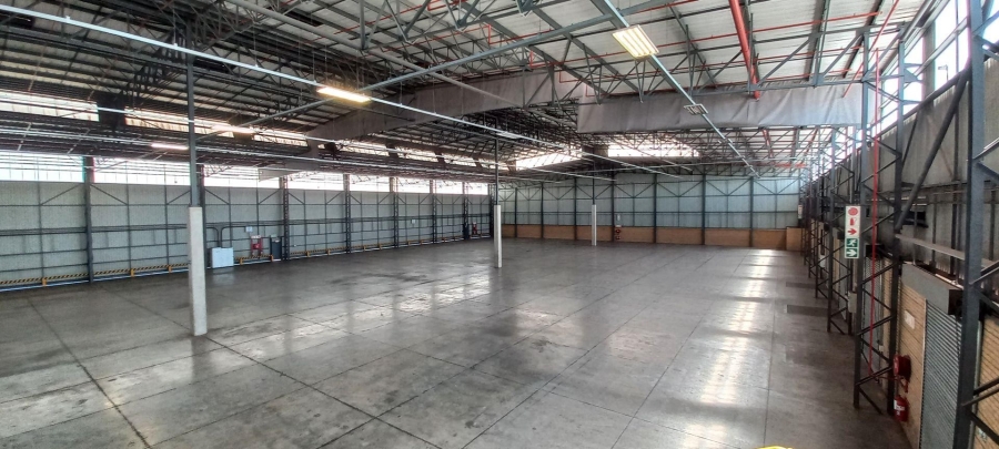 To Let commercial Property for Rent in Gosforth Park Gauteng