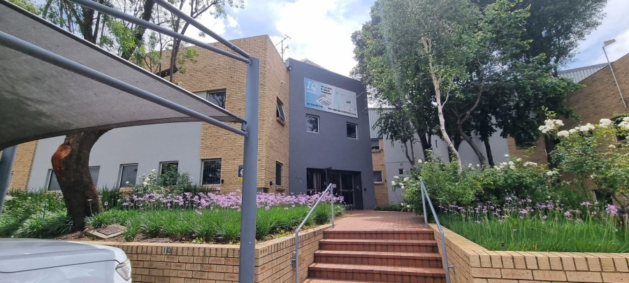 To Let commercial Property for Rent in Randjespark Gauteng