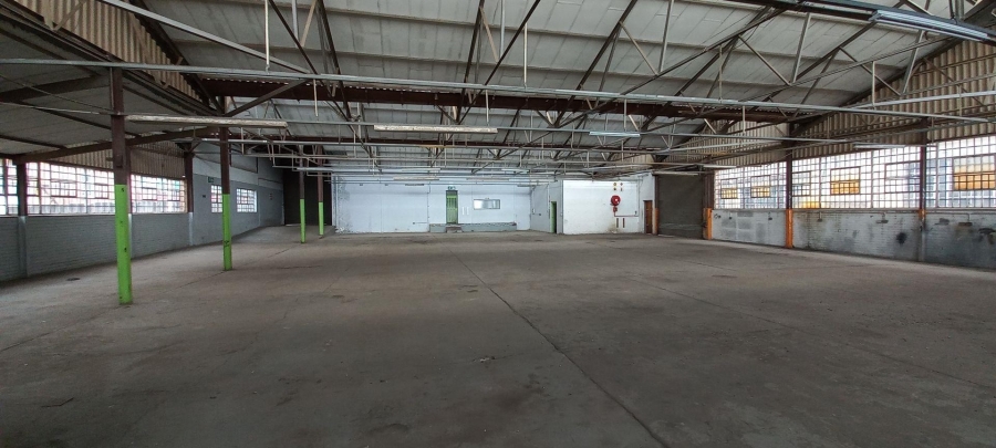 To Let commercial Property for Rent in Benrose Gauteng