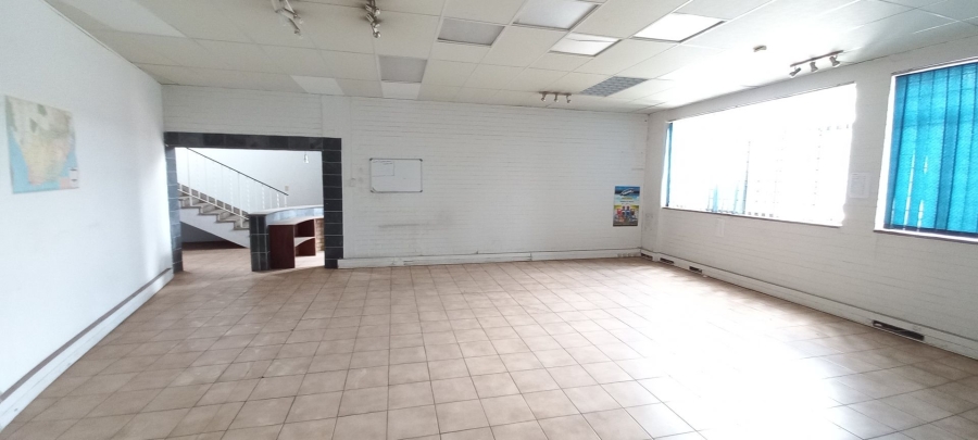 To Let commercial Property for Rent in Benrose Gauteng