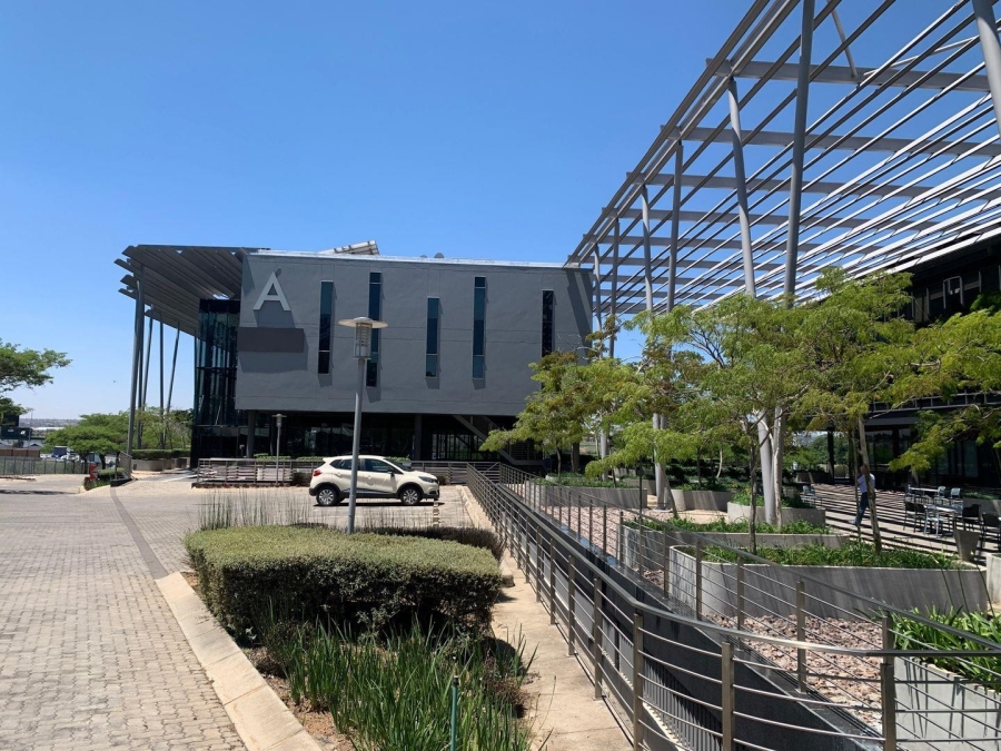 To Let commercial Property for Rent in Woodmead Gauteng