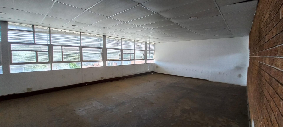 To Let commercial Property for Rent in Spartan Gauteng