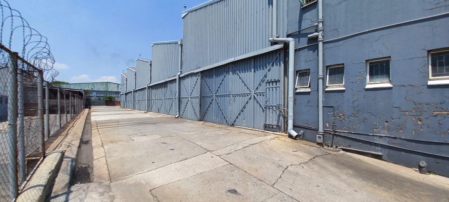 To Let commercial Property for Rent in Spartan Gauteng