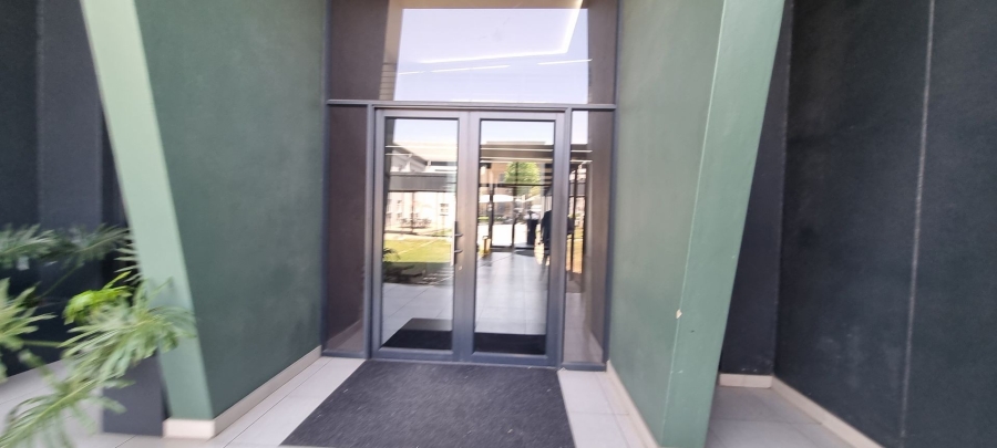 To Let commercial Property for Rent in Halfway Gardens Gauteng