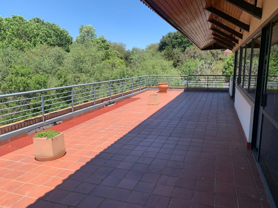 To Let commercial Property for Rent in Woodmead Gauteng