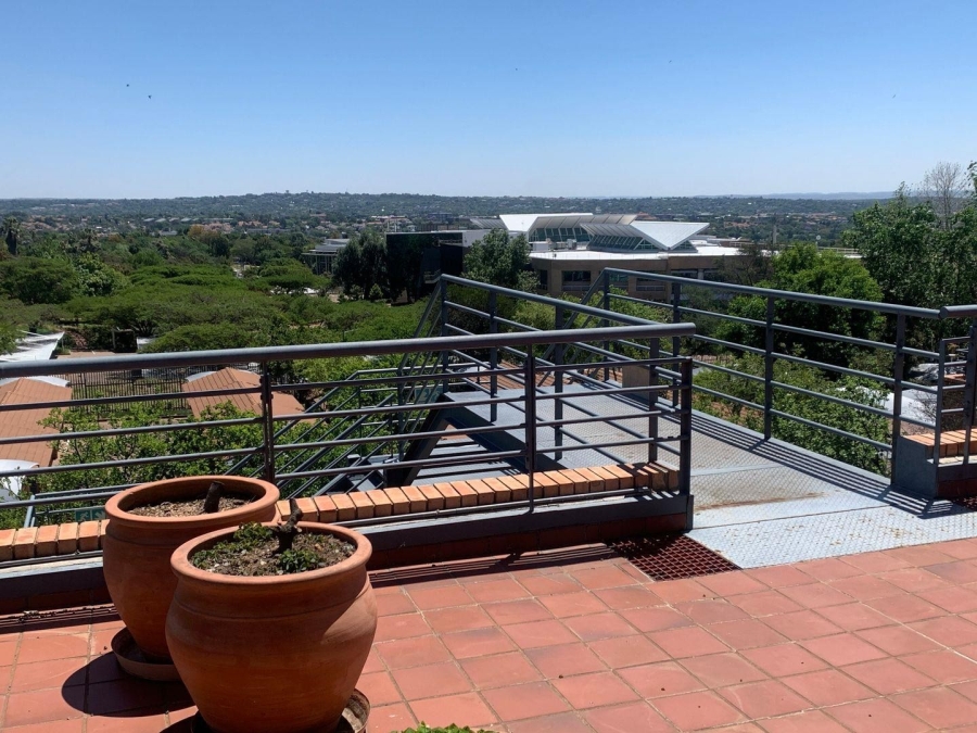 To Let commercial Property for Rent in Woodmead Gauteng