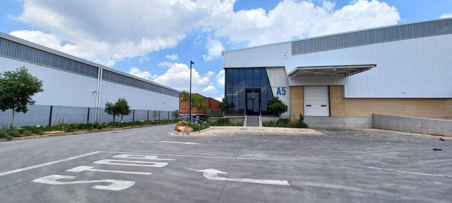 To Let commercial Property for Rent in Airport Park Gauteng