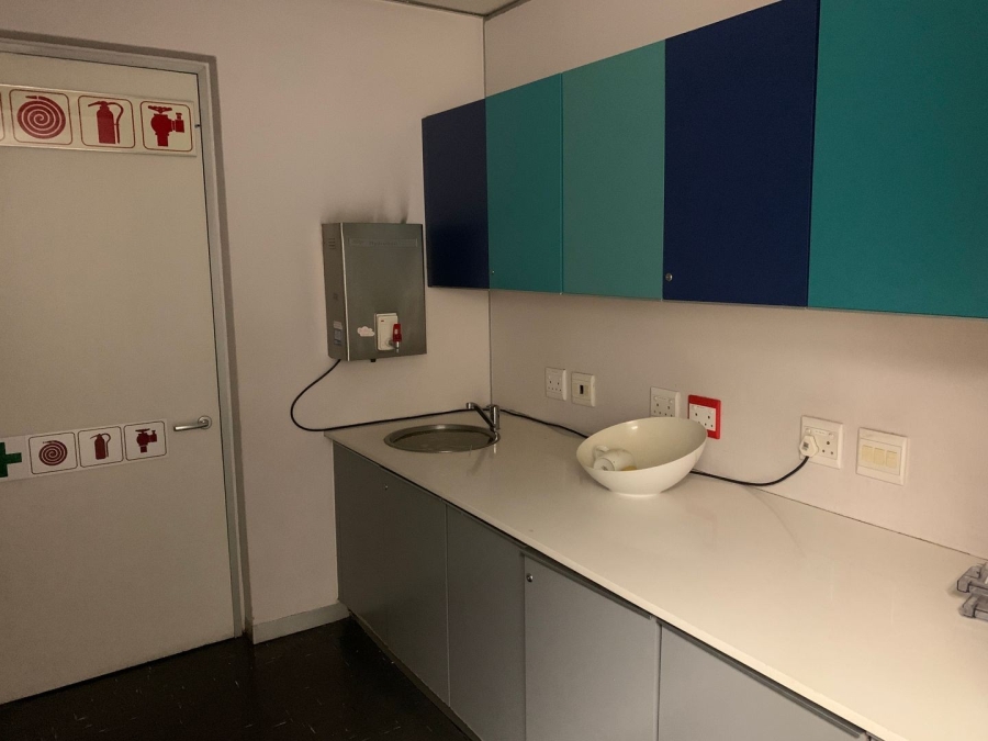 To Let Commercial Property for Rent in Gallo Manor Gauteng