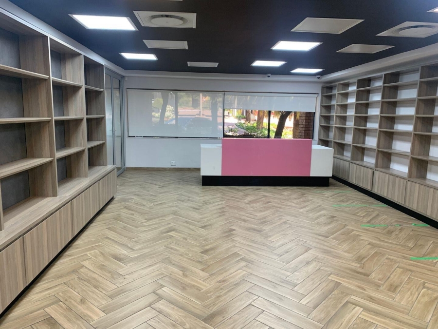 To Let Commercial Property for Rent in Gallo Manor Gauteng