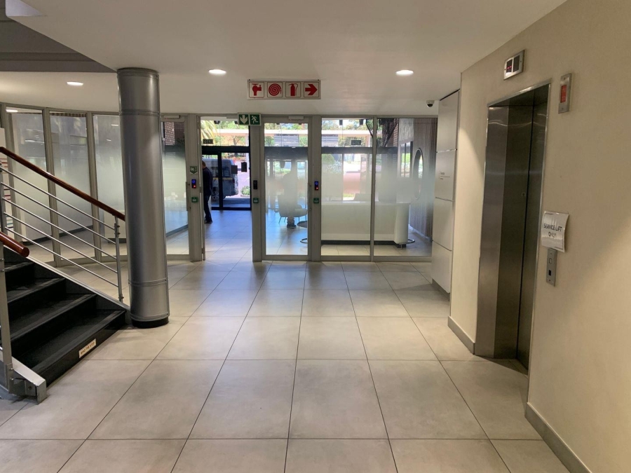 To Let Commercial Property for Rent in Gallo Manor Gauteng