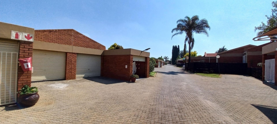 2 Bedroom Property for Sale in Witfield Gauteng