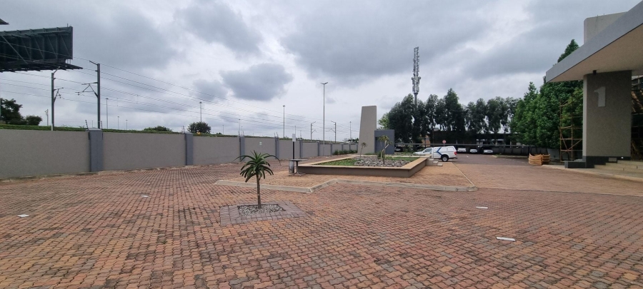 To Let commercial Property for Rent in Louwlardia Gauteng
