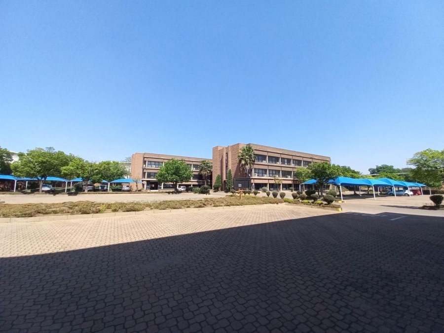 To Let commercial Property for Rent in Alrode Gauteng