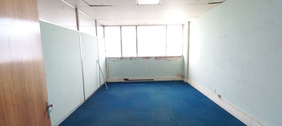 To Let commercial Property for Rent in Benrose Gauteng
