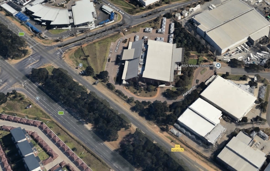 To Let commercial Property for Rent in Longmeadow Gauteng