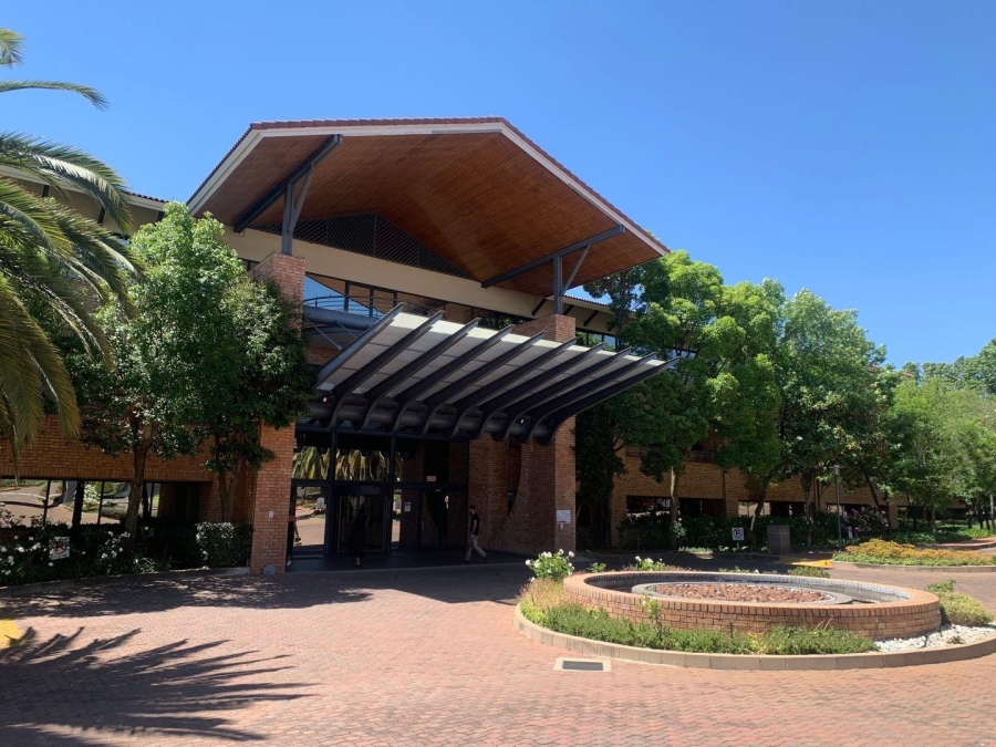 To Let commercial Property for Rent in Woodmead Gauteng