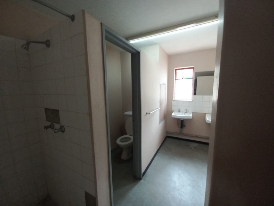 To Let commercial Property for Rent in Kosmosdal Gauteng