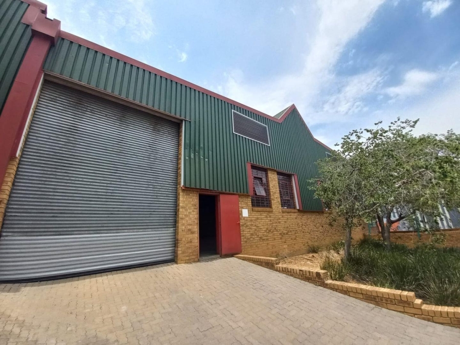 To Let commercial Property for Rent in Kosmosdal Gauteng