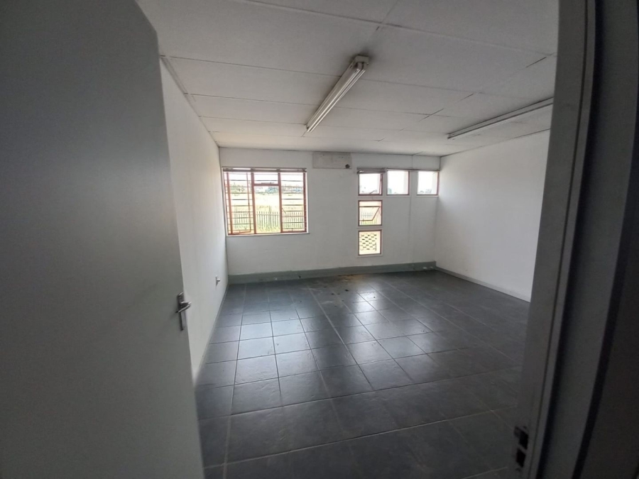 To Let commercial Property for Rent in Kosmosdal Gauteng