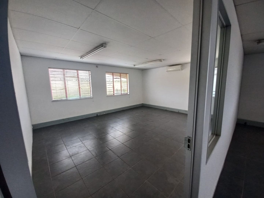 To Let commercial Property for Rent in Kosmosdal Gauteng