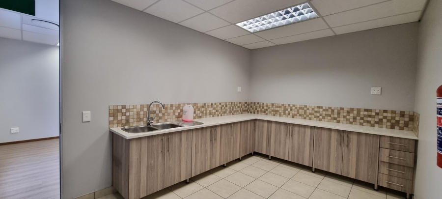 To Let commercial Property for Rent in Louwlardia Gauteng