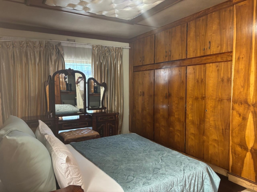 4 Bedroom Property for Sale in Diepkloof Gauteng