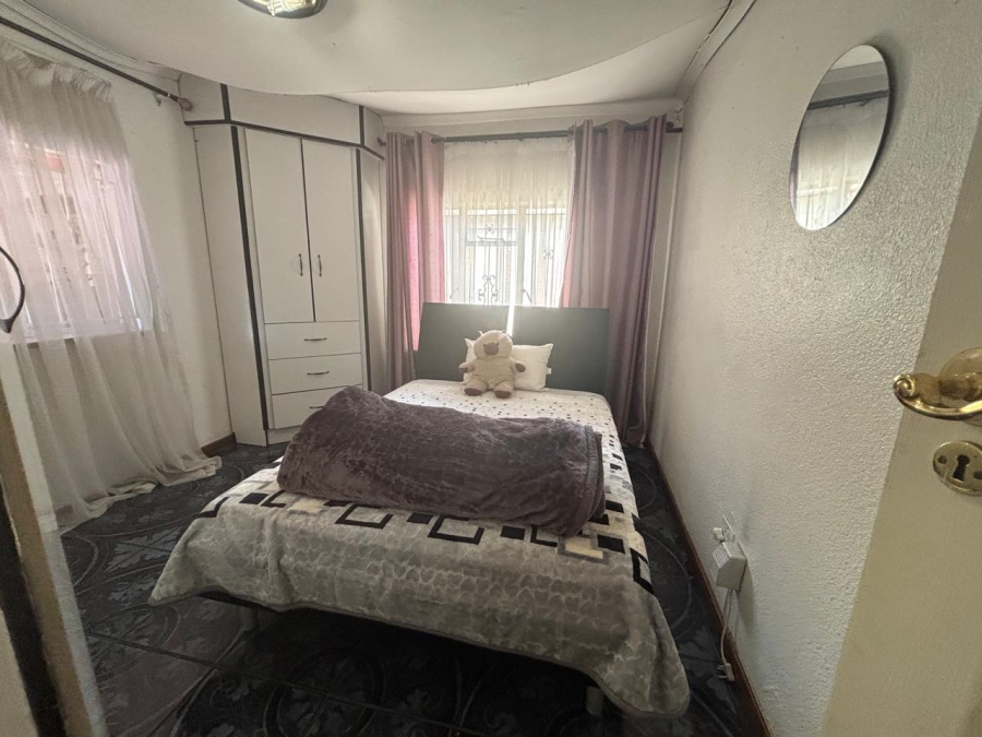 4 Bedroom Property for Sale in Diepkloof Gauteng