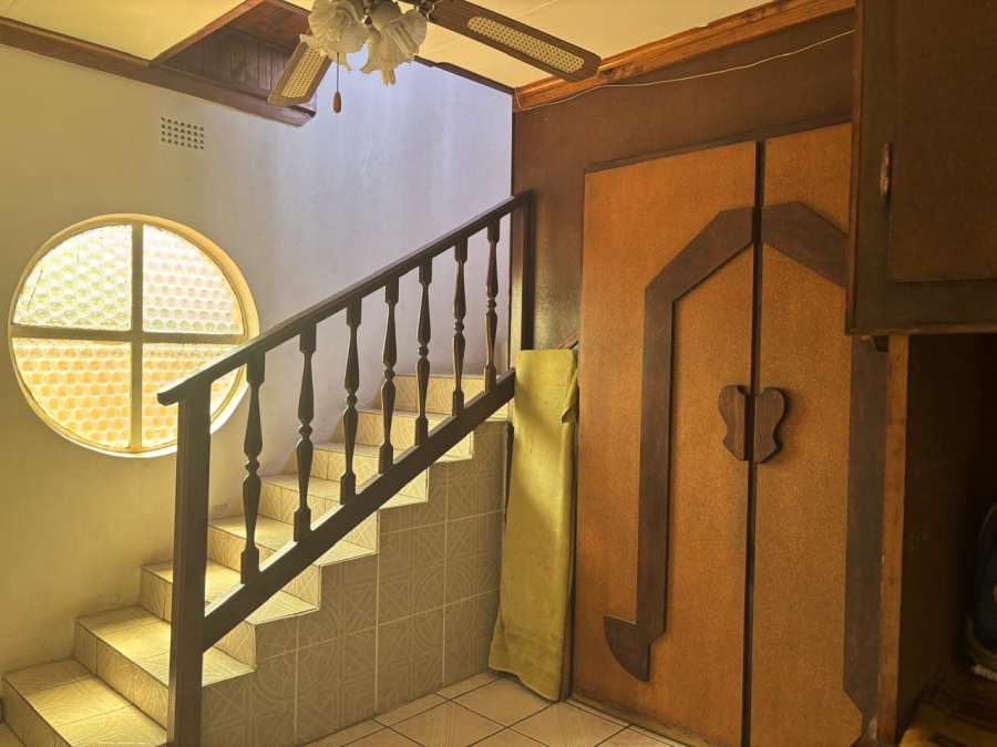 4 Bedroom Property for Sale in Diepkloof Gauteng